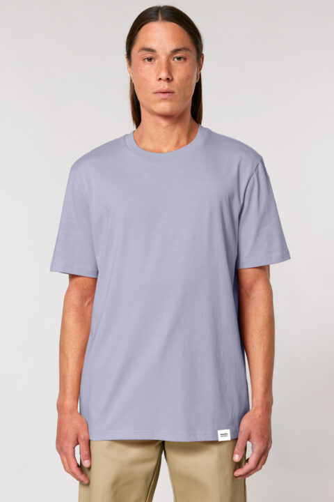 ästhetika T-Shirt – BASIC lavendel Vorderseite Mann