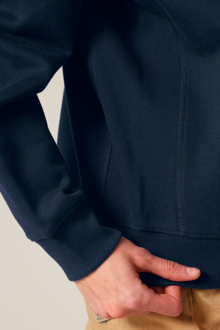 ästhetika Sweatshirt Raglan – TAX THE TERRIBLY RICH marineblau/weiß Detail