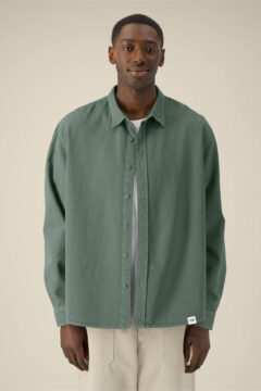 ästhetika Hemd – BASIC buchtgrün Vorderseite