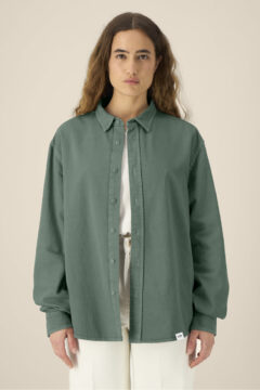 ästhetika Hemd – BASIC buchtgrün Frau Vorderseite