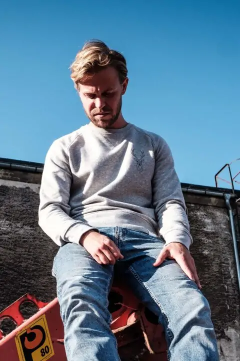 ÄSTHETIKA Sweatshirt -THE DEER grey/black mood