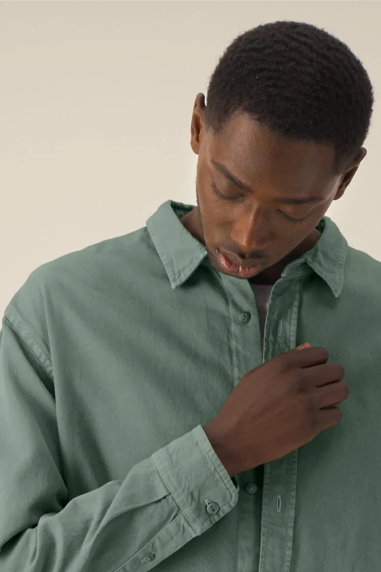ästhetika Hemd – BASIC buchtgrün Detail