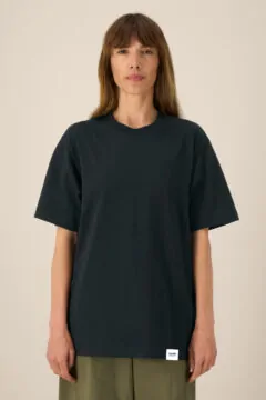 ästhetika T-Shirt Solid – BASIC schwarz Frauen Vorderseite